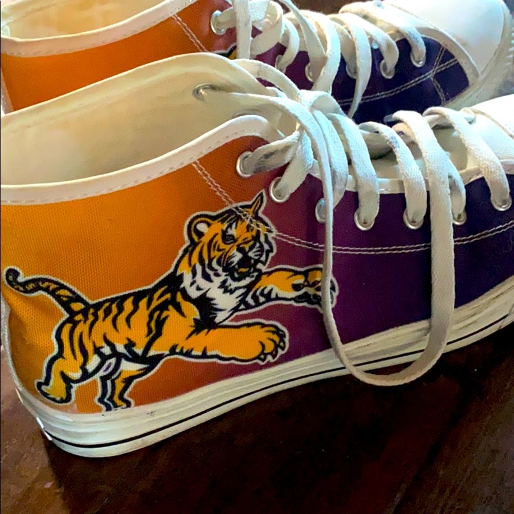 LSU  (no brand )  male 7.5 female 10